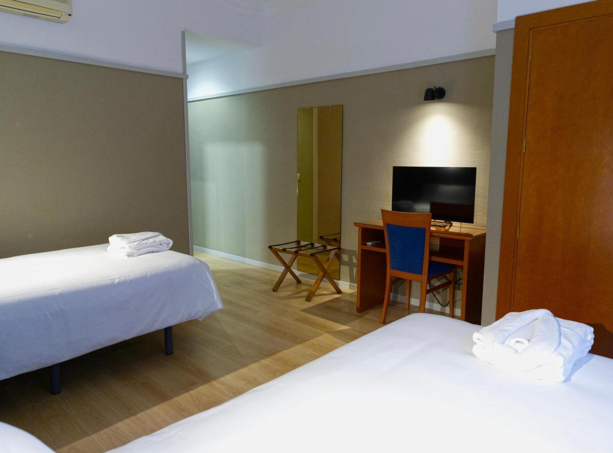 Hotel Ciudad Del Sol Ecija Ngoại thất bức ảnh