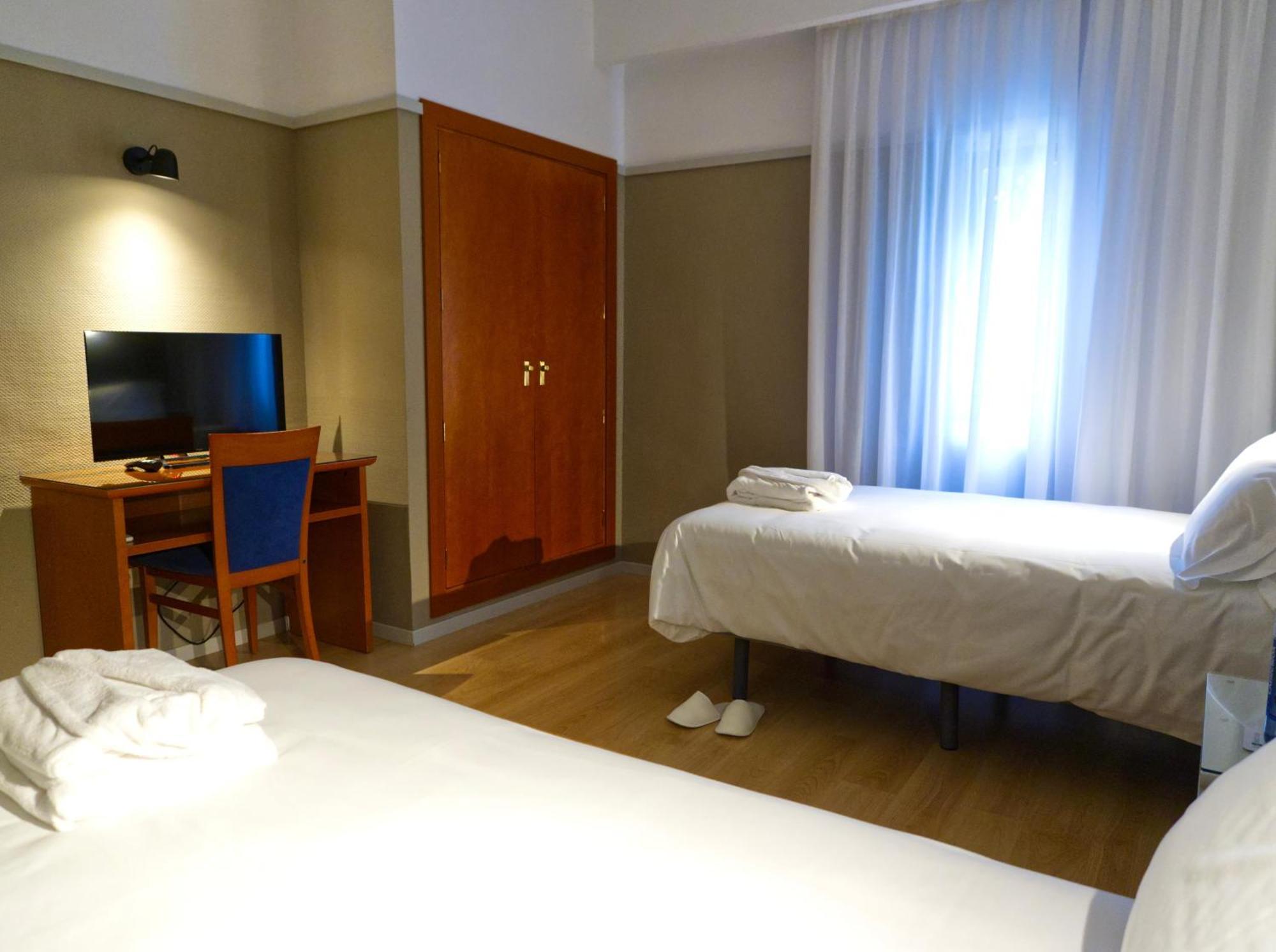 Hotel Ciudad Del Sol Ecija Ngoại thất bức ảnh