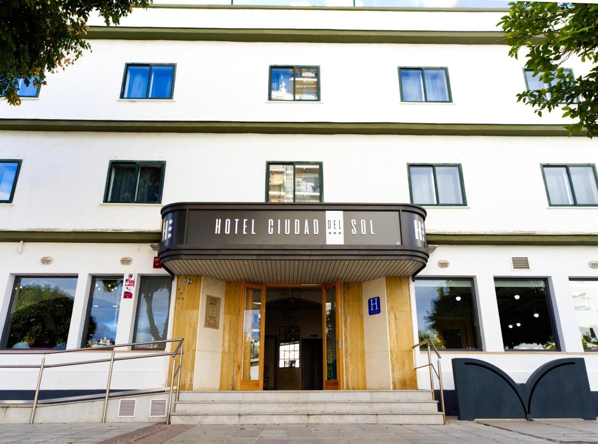 Hotel Ciudad Del Sol Ecija Ngoại thất bức ảnh